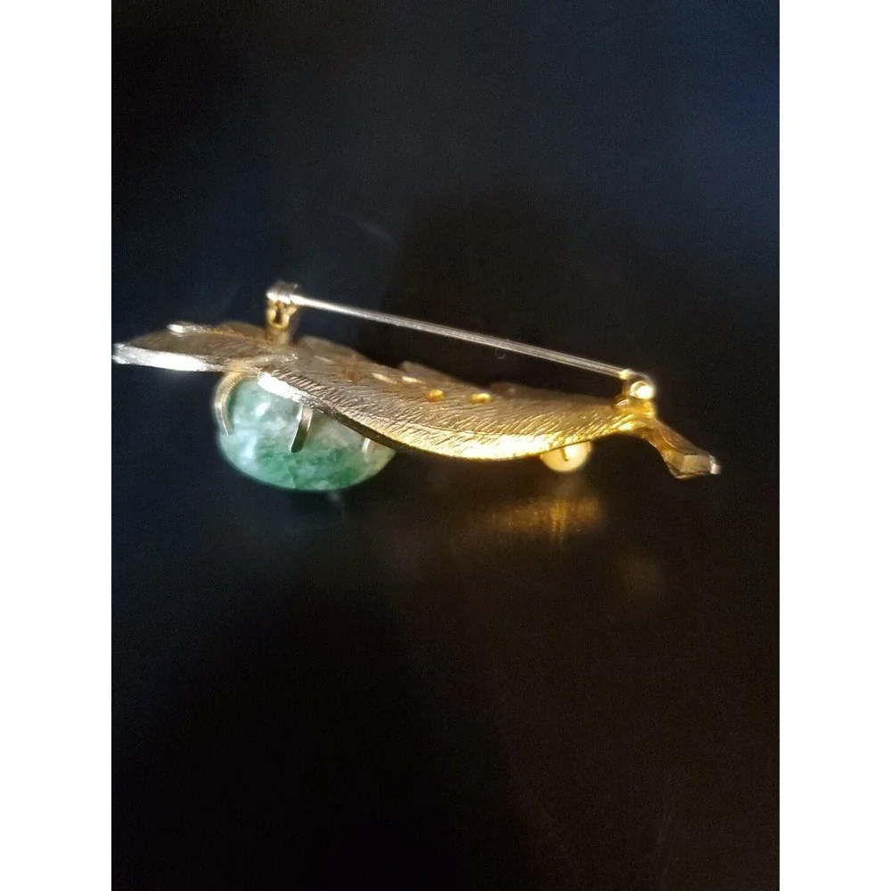 Vintage Kramer Goldtoned‎ Leaf Brooch With Green Agate And Pearl Accents 2 &1/2